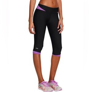 UNDER ARMOUR Women’s Fitted Heat Gear Athletic Capris, Size L